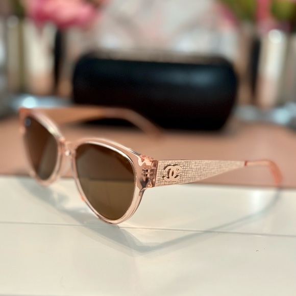 CHANEL Accessories - Pink Chanel Sunglasses 💖